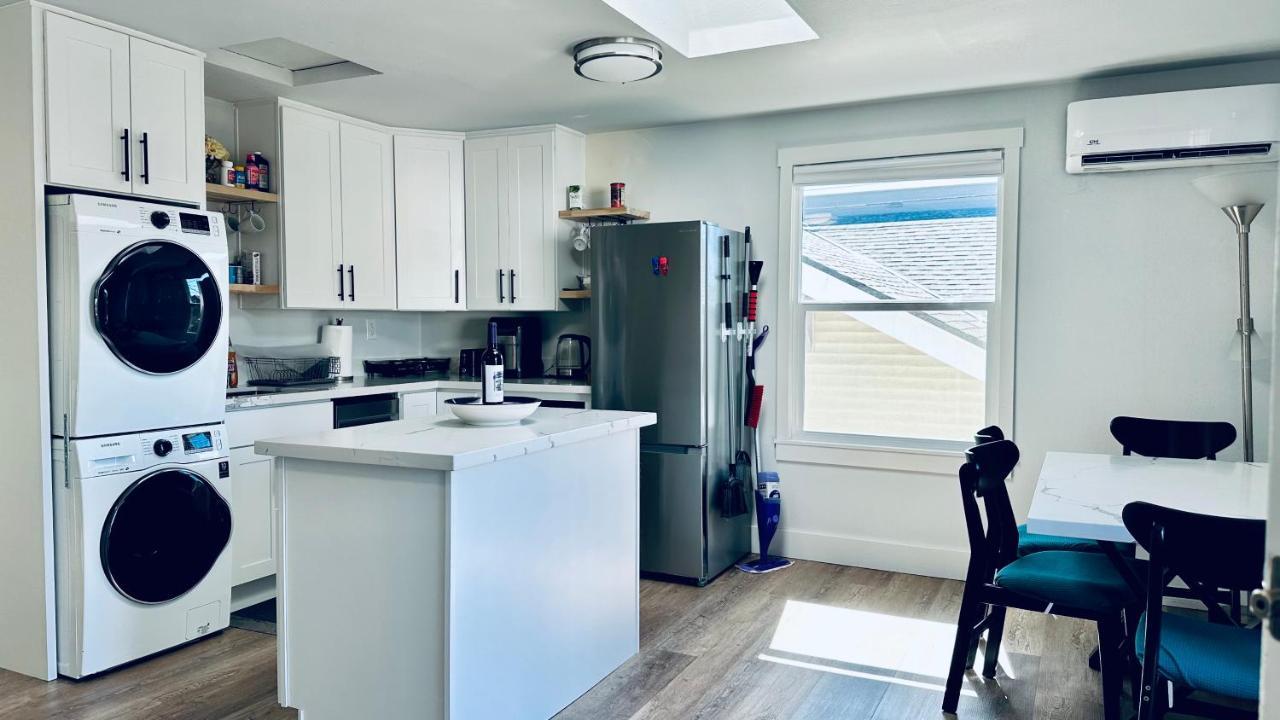 Tacoma 2 Bedrooms 1 Baths Sleep 5 With Compact Kitchen Exterior photo
